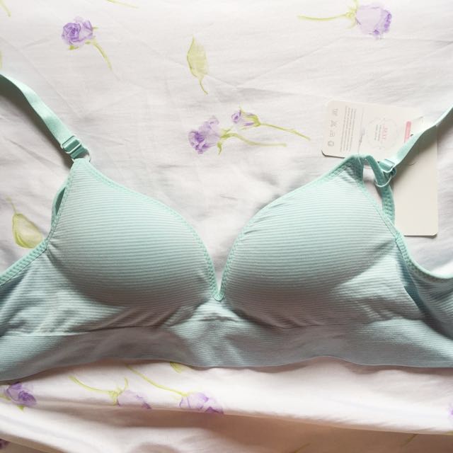 Blue bra, Women's Fashion, New Undergarments & Loungewear on Carousell