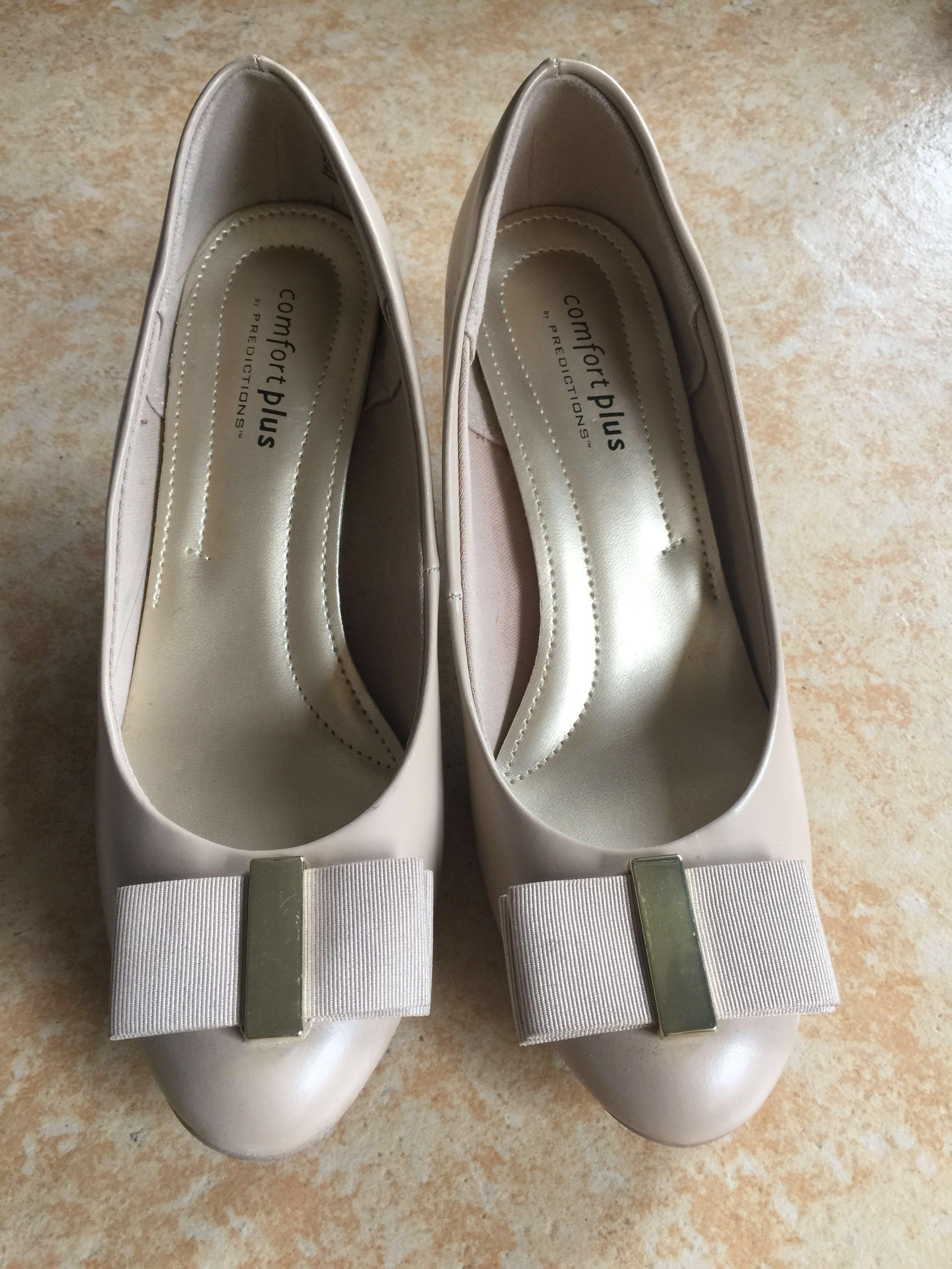 Comfort Plus Kitty Heels Women S Fashion Shoes Heels On Carousell