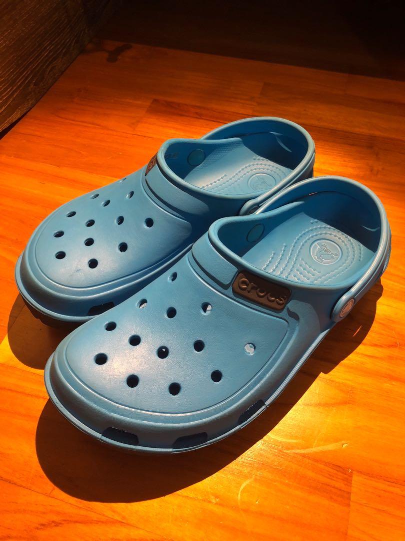 Crocs Men Size 8, Men's Fashion 