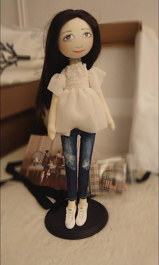 doll artist