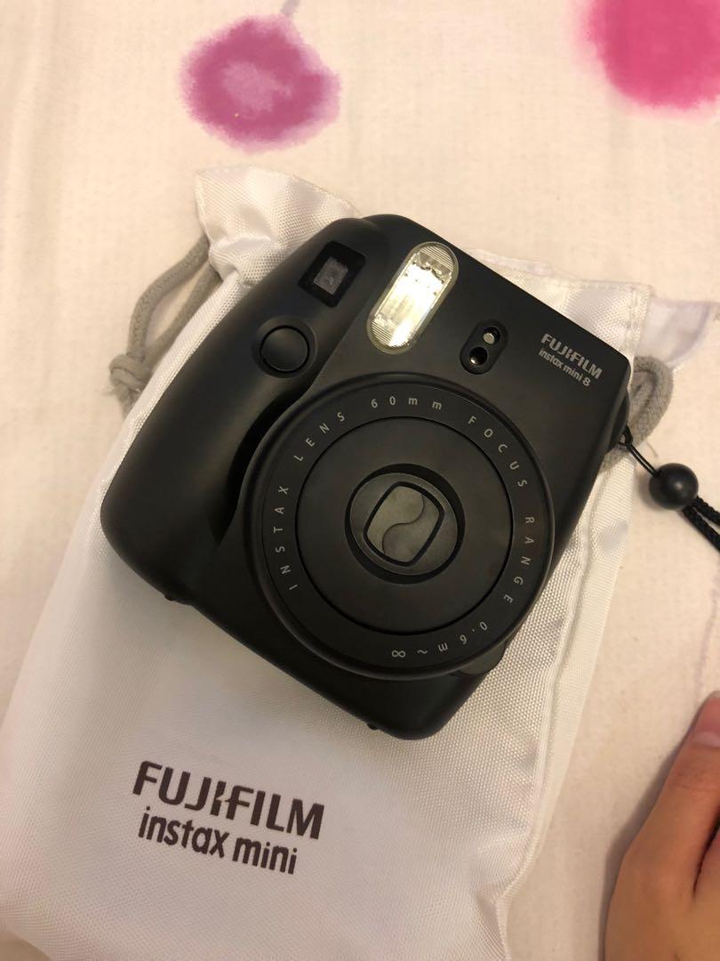 Fujifilm Instax Mini 8 Black Photography Cameras Others On Carousell