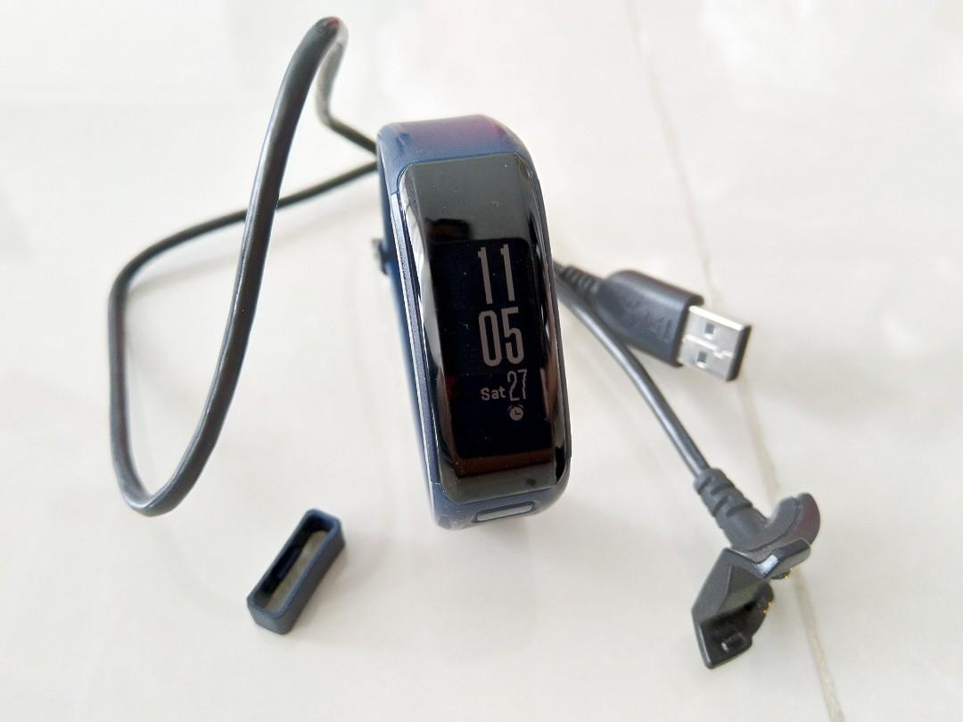 Garmin VivoSmart HR no EZ Link GPS Navy Blue Mobile Phones Gadgets Wearables Smart Watches on Carousell