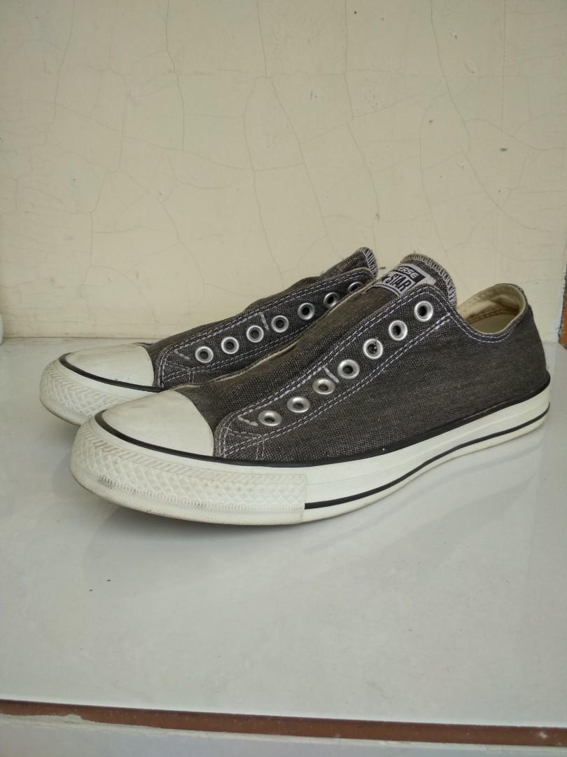 converse laceless sneakers