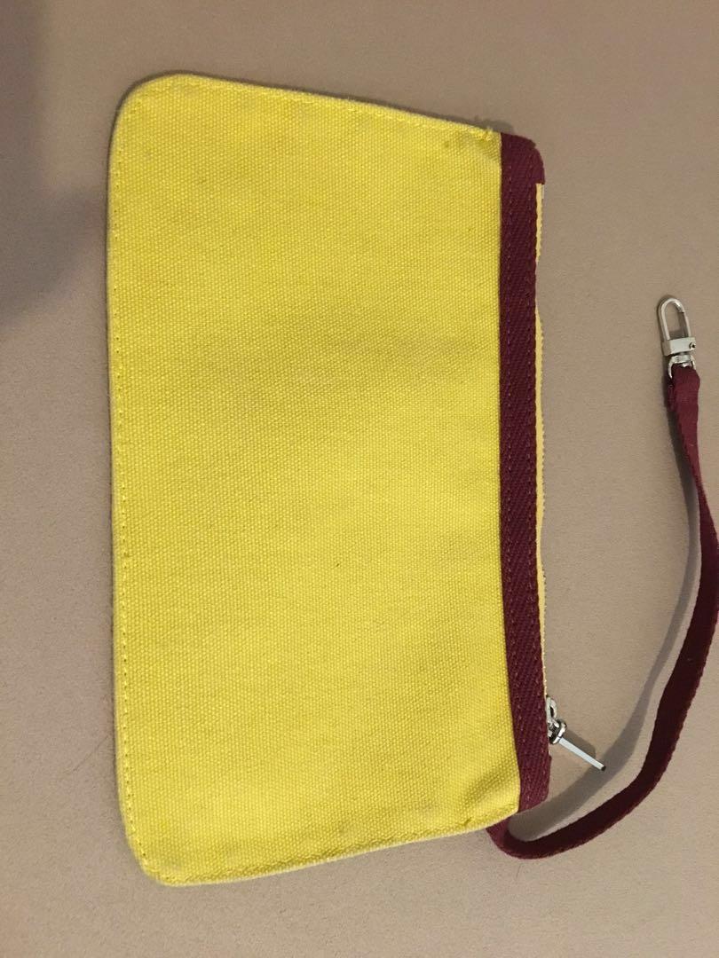 Lacoste Pouch (Category: Purses & Pouches) located in Quezon City. Submitted by justboho (Listing ID 193726043, Image 2). Description: .