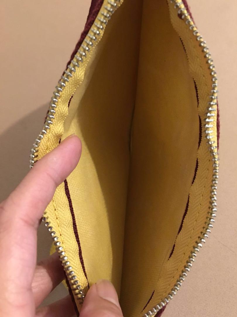 Lacoste Pouch (Category: Purses & Pouches) located in Quezon City. Submitted by justboho (Listing ID 193726043, Image 3). Description: .
