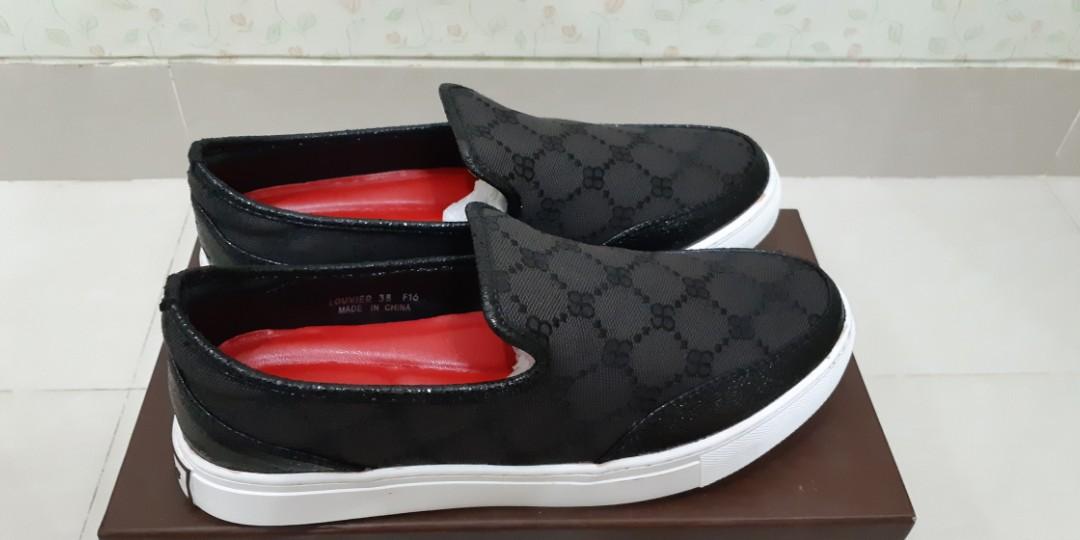 Sepatu Everbest Women S Fashion Women S Shoes On Carousell