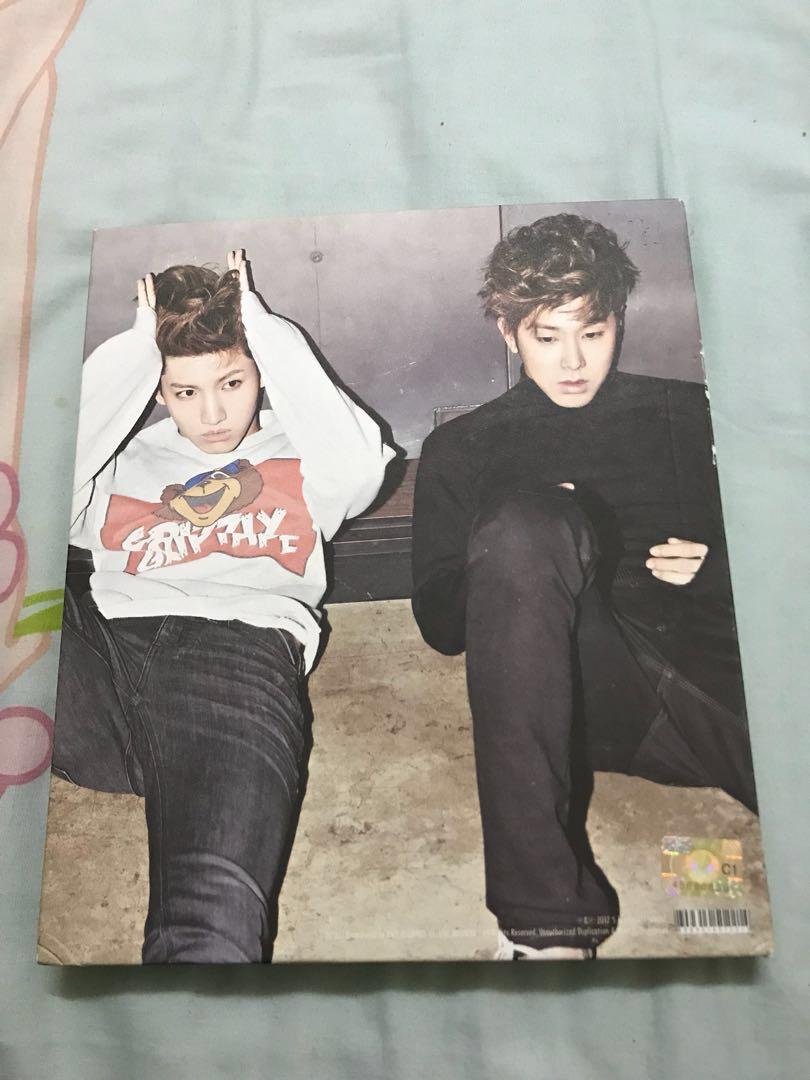 TVXQ! HUMANOIDS (Catch Me Repackage Album), Hobbies & Toys