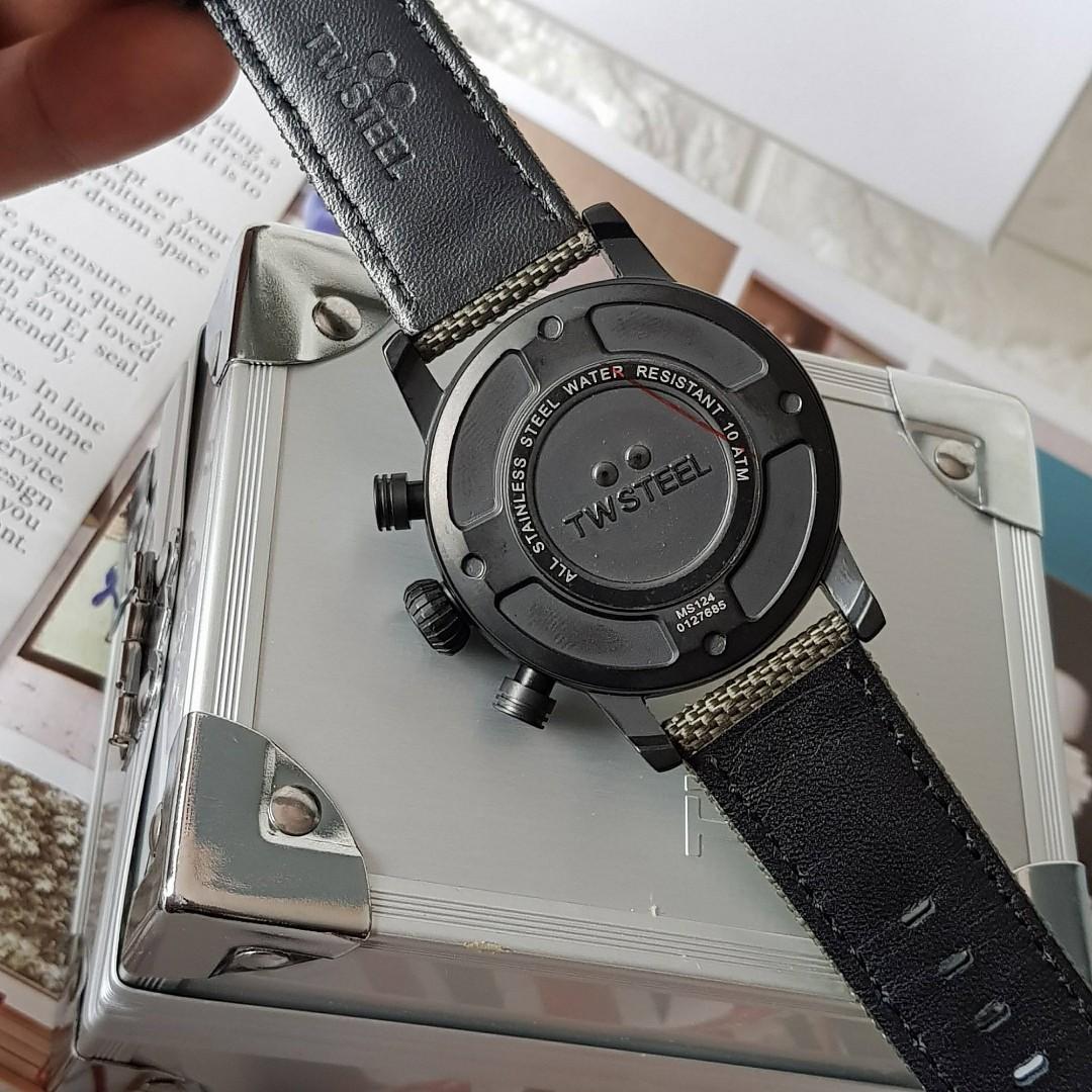 TW Steel Maverick Black Sandwich Dial Men s Watch MS124