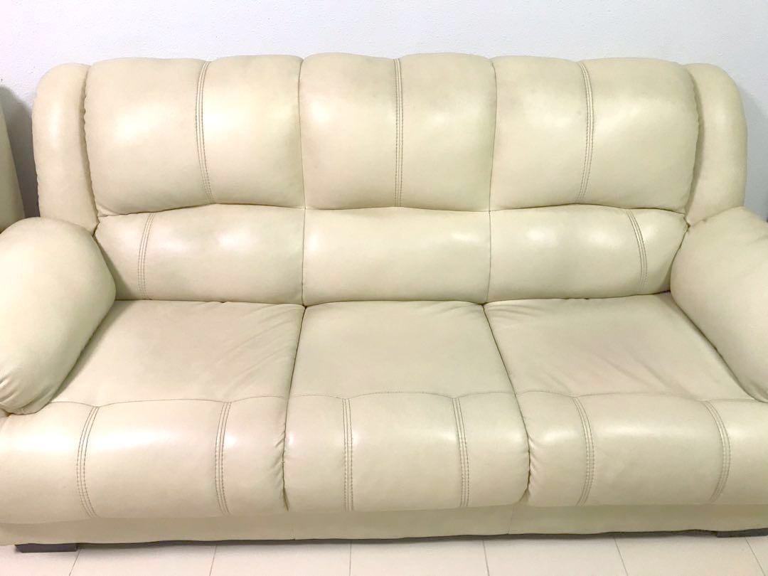 Used 3 Seater Leather Sofa 4 Years Old Furniture Sofas On Carou Photo