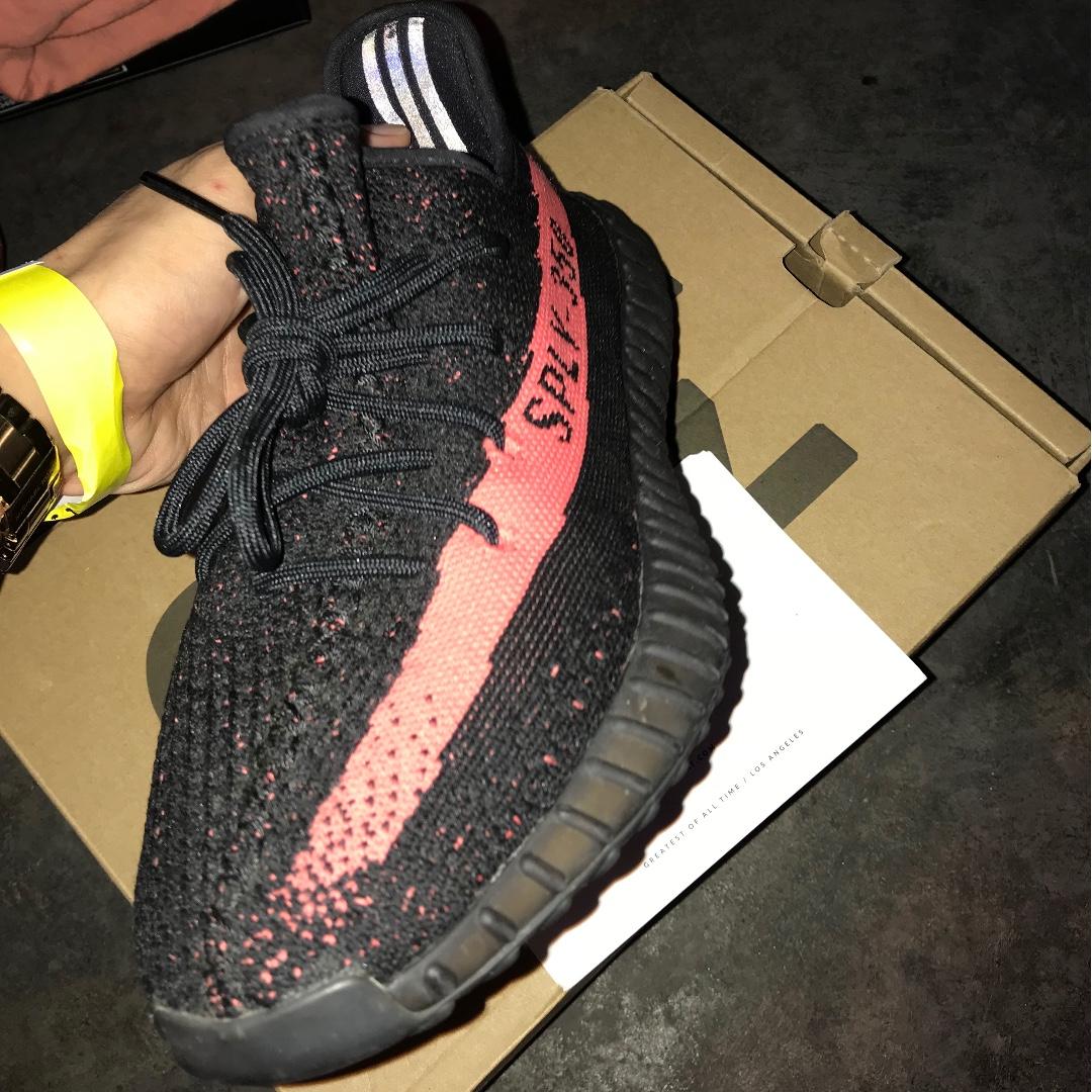 yeezy boost 350 red stripe