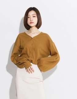 GENQUO細直紋坑條V領澎袖短版外套
