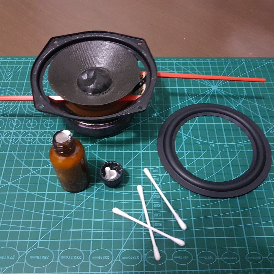 30ML WHITE GLUE FOR SPEAKER SURROUND FOAM AND DUSTCAP, Audio, Other