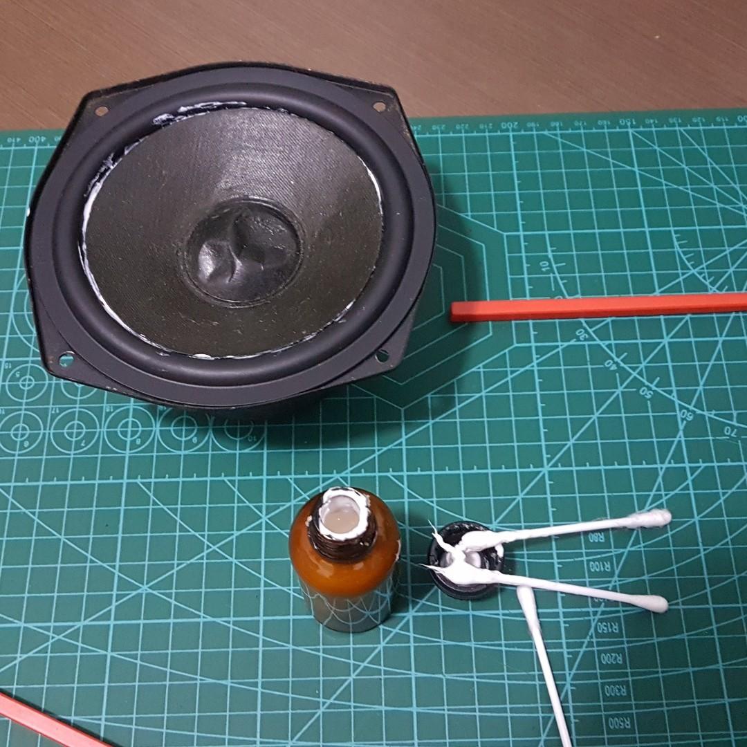 30ML WHITE GLUE FOR SPEAKER SURROUND FOAM AND DUSTCAP, Audio, Other