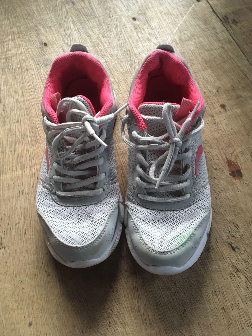 Anta running shoes, Women's Fashion, Footwear, Sneakers on Carousell