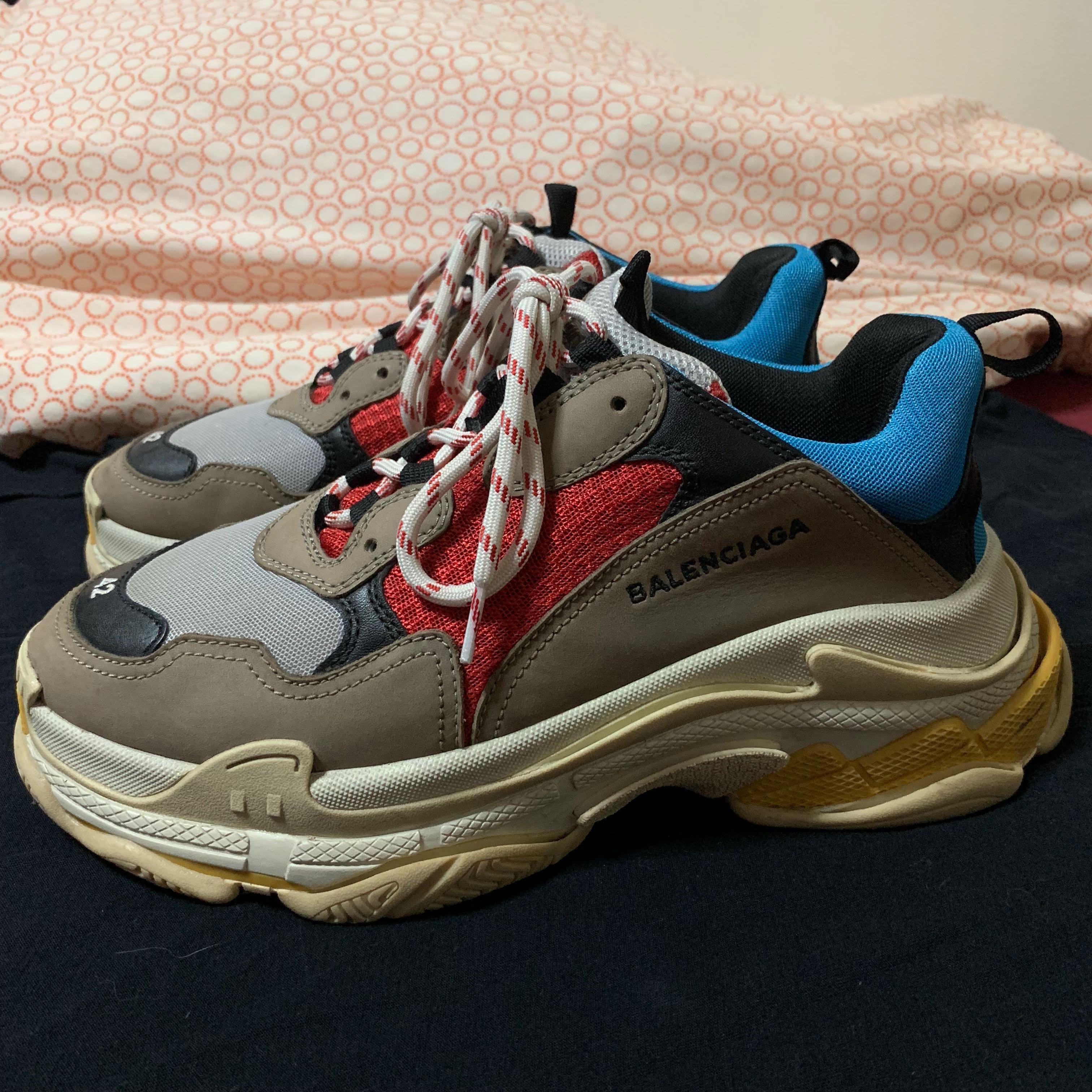 Gustave Store - Balenciaga triple S LEGO Size : 43 Condition