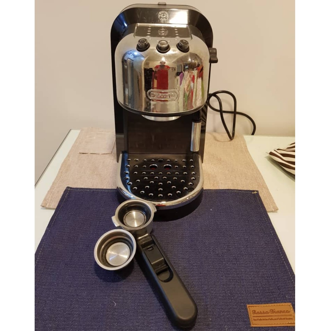 DeLonghi EC270 15BarPump Espresso Machine (Black/Stainless), TV