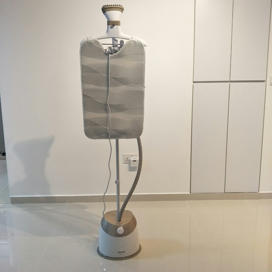 Easy Touch Garment Steamer, TV & Home Appliances, Irons & Steamers on