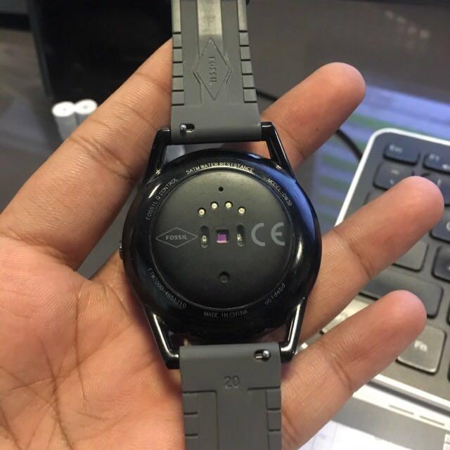 Fossil smartwatch dw3b new arrivals