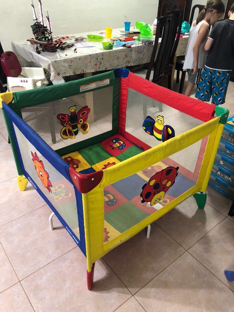 graco colorful playpen