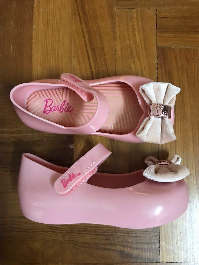 Grendene sales barbie shoes