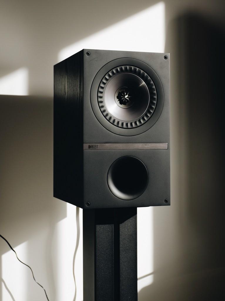 Amp for kef q100 top
