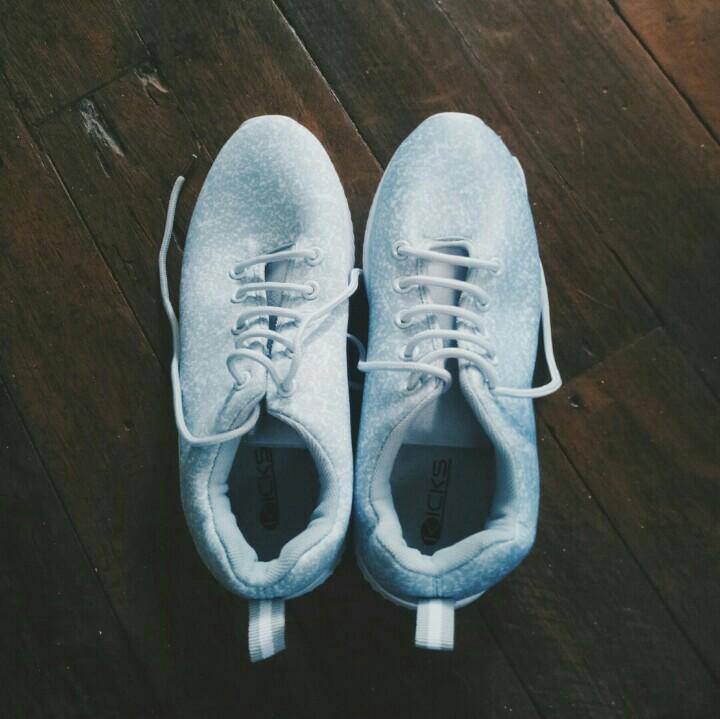 Kicks shop rubber shoes