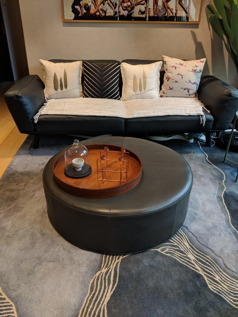 King Living coffee table (ottoman), Furniture & Home Living, Furniture