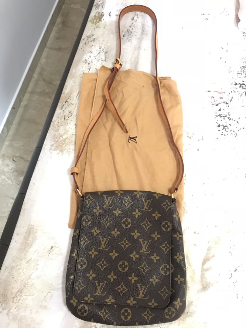 Preloved Lv musette salsa vintage mono popular celeb bags, Luxury, Bags &  Wallets on Carousell