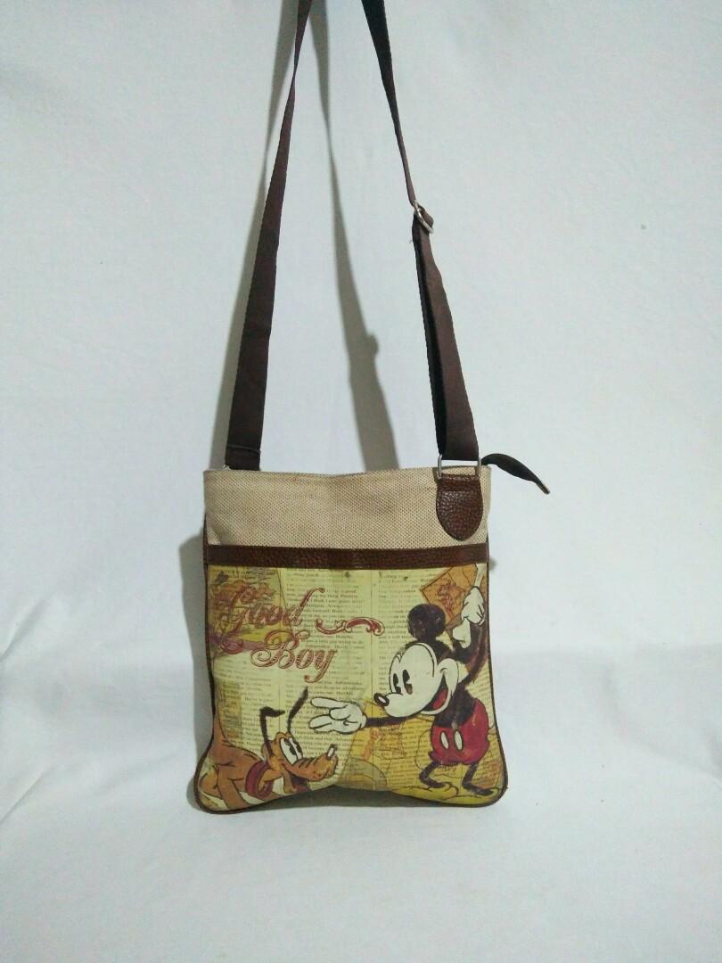 Sling bag best sale mickey mouse