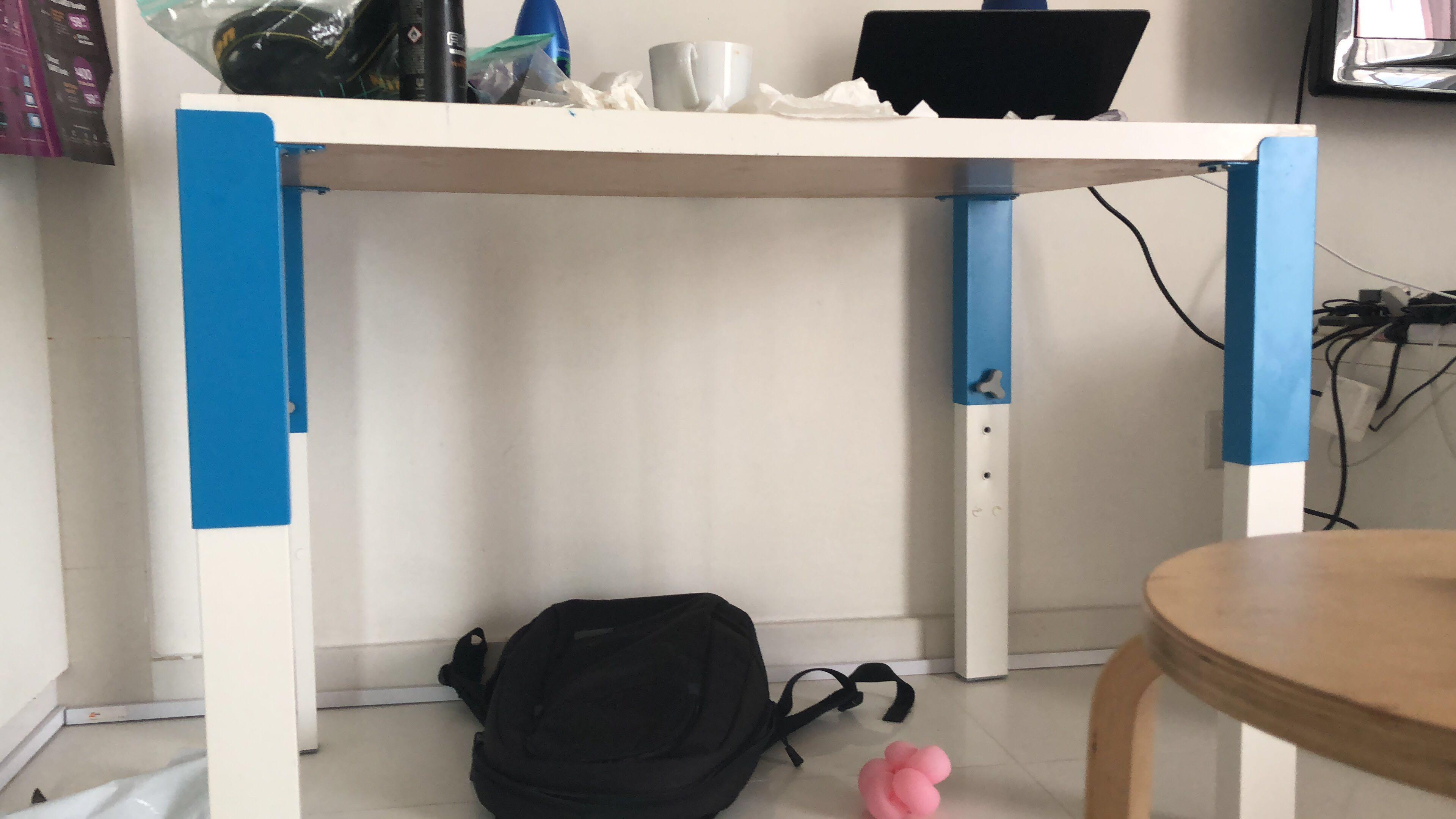 Ikea adjustable outlet height legs
