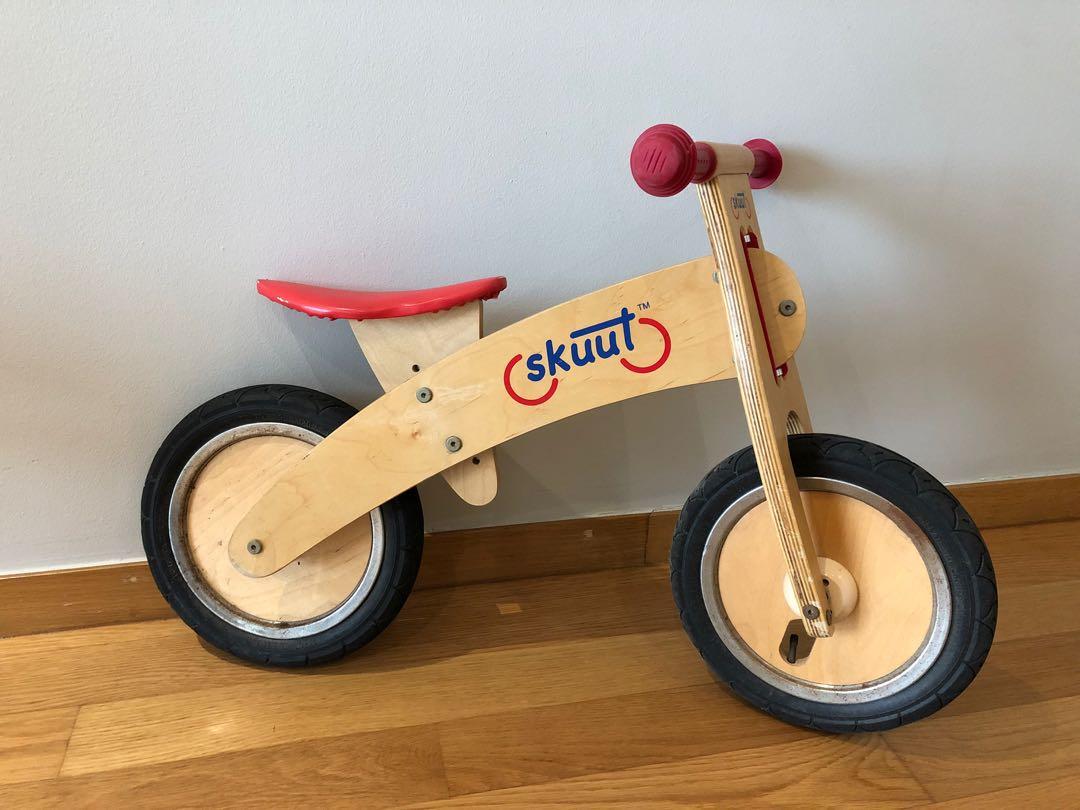 skuut wooden balance bike