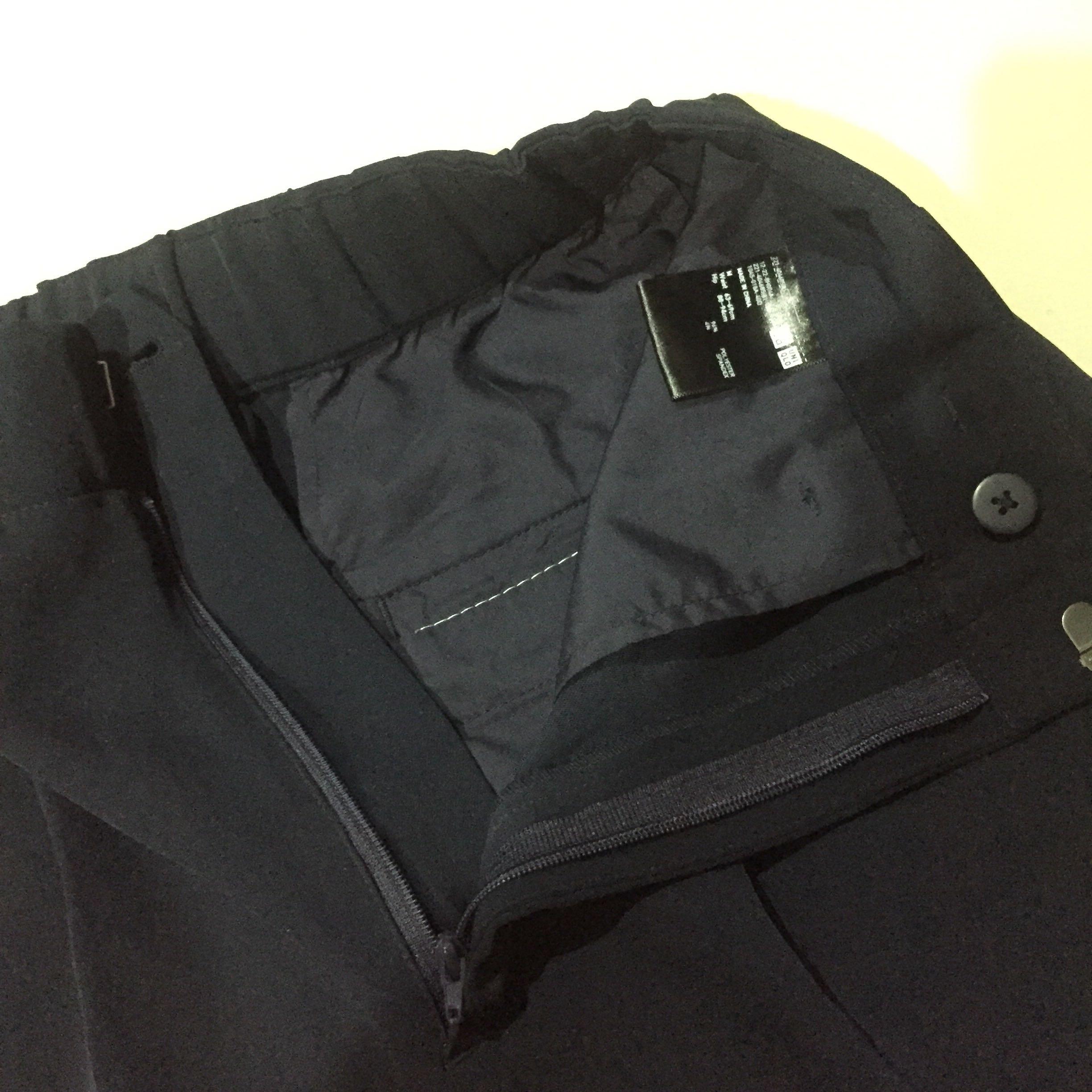 Uniqlo Drape Wide Ankle Trousers (Category: Other Bottoms) located in Manila. Submitted by rossequartz (Listing ID 196856718, Image 3). Description: Guaranteed brand new Chiffon like cloth Very smooth and comfortable No ironing needed Navy Blue High waist .