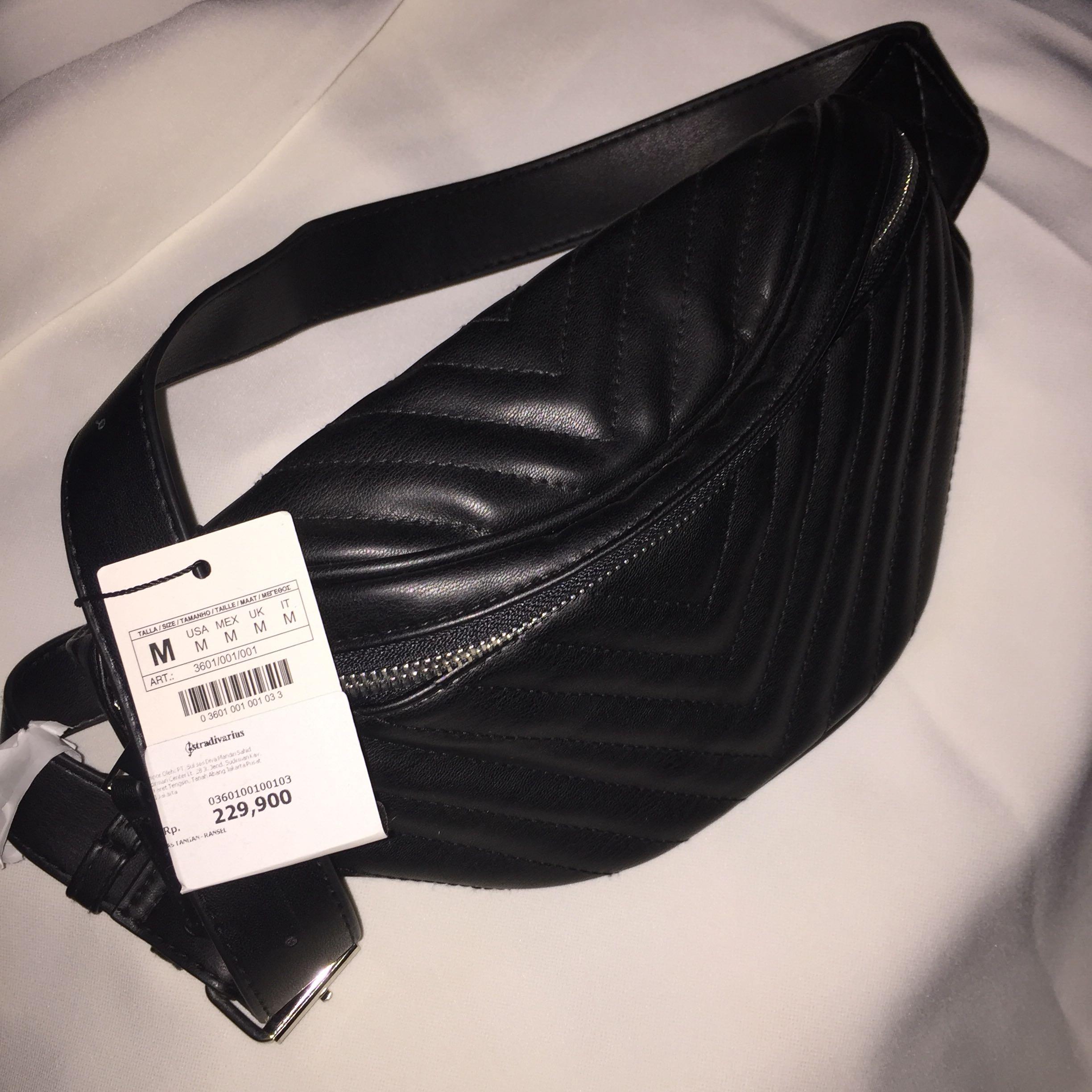 Bum bag on sale stradivarius