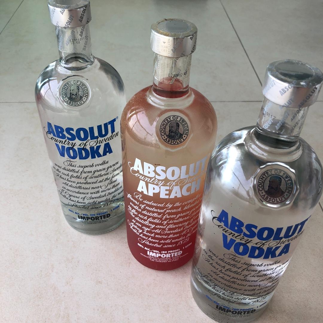 Absolut Vodka 3x 1 Litre 2 Plain 1 Peach Food Drinks