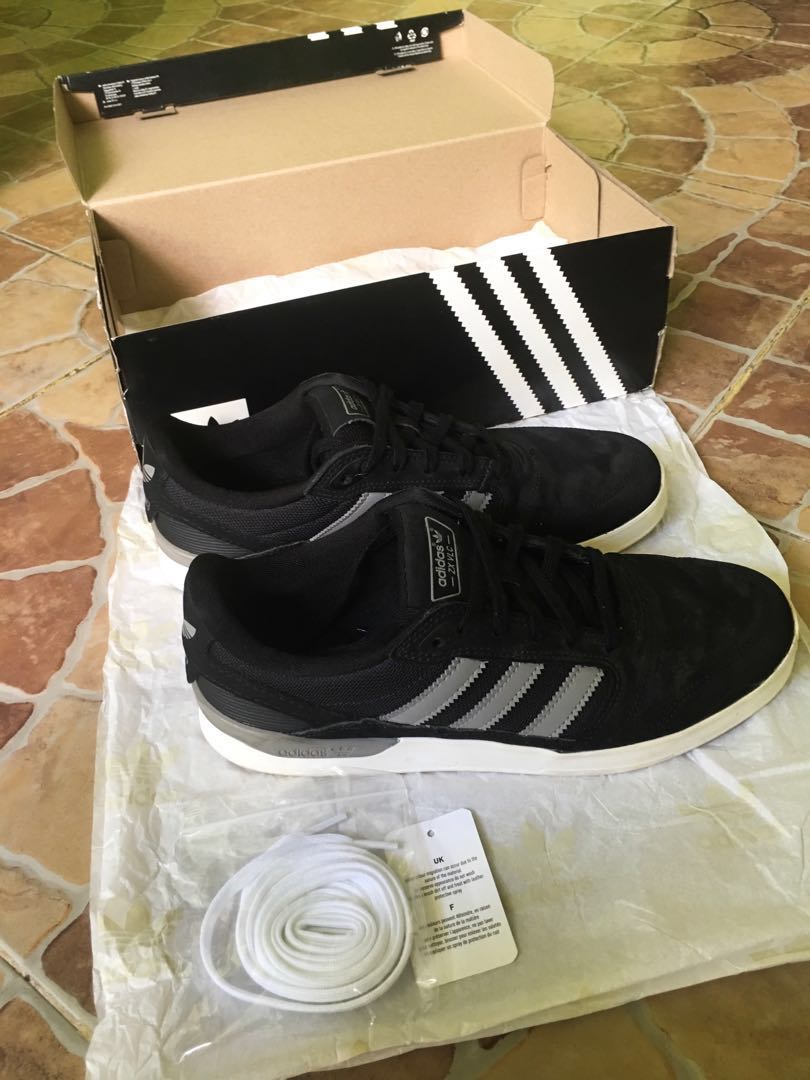 🔘Adidas ZX VLC, Men's Fashion, Footwear, Sneakers on Carousell