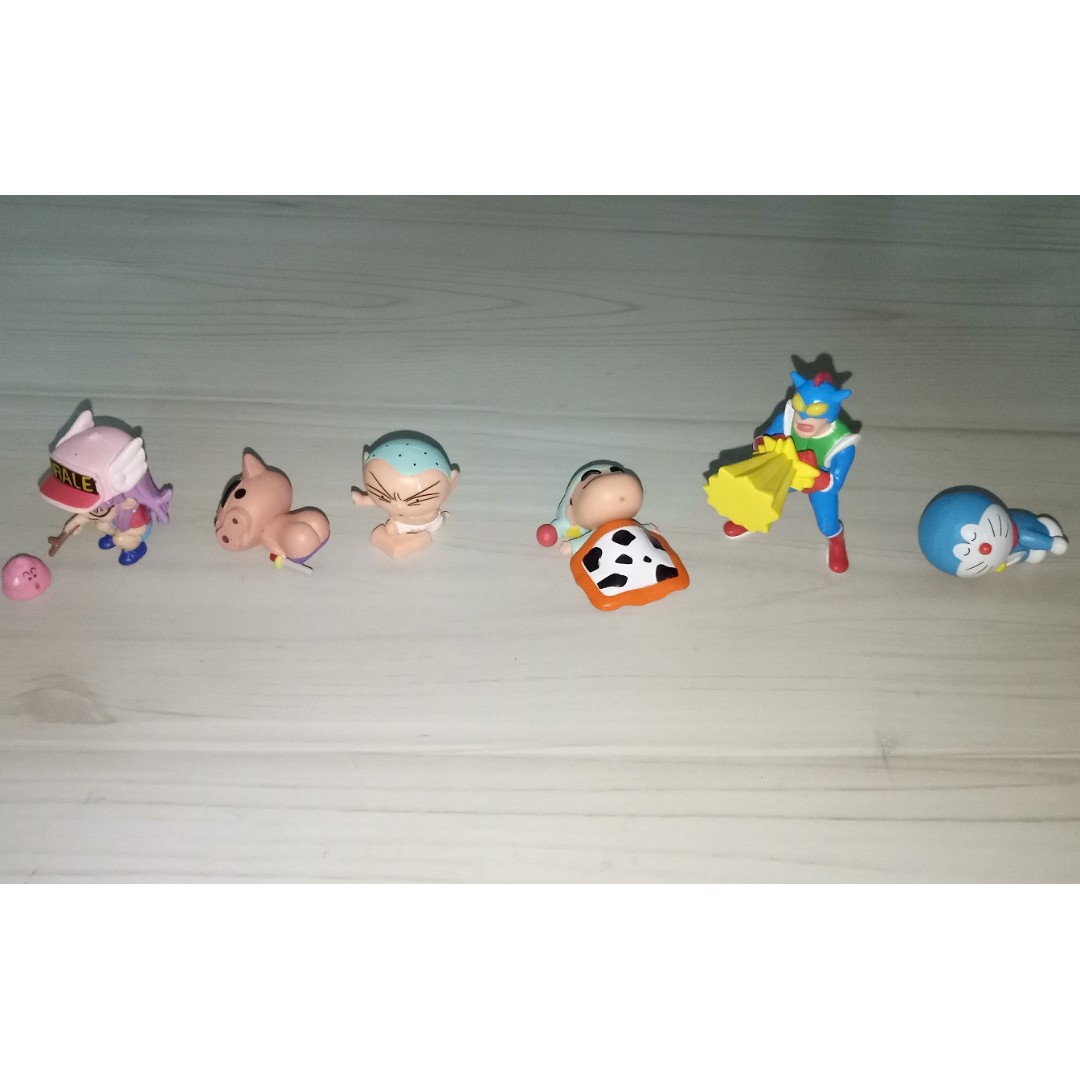 ARALE Shin Chan Doraemon Mainan Game Action Figures Koleksi Di
