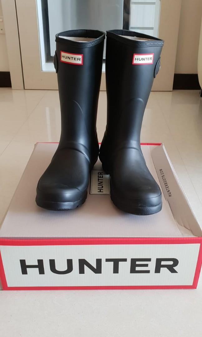 hunter rain boots size 6