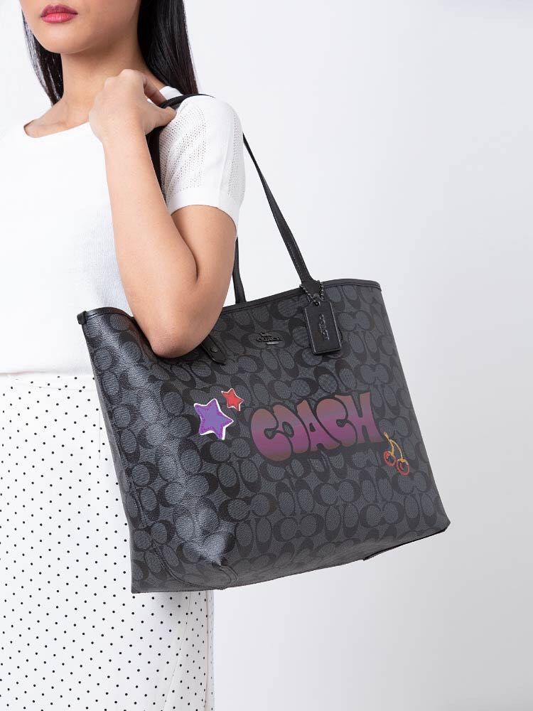 Coach reversible outlet tote black