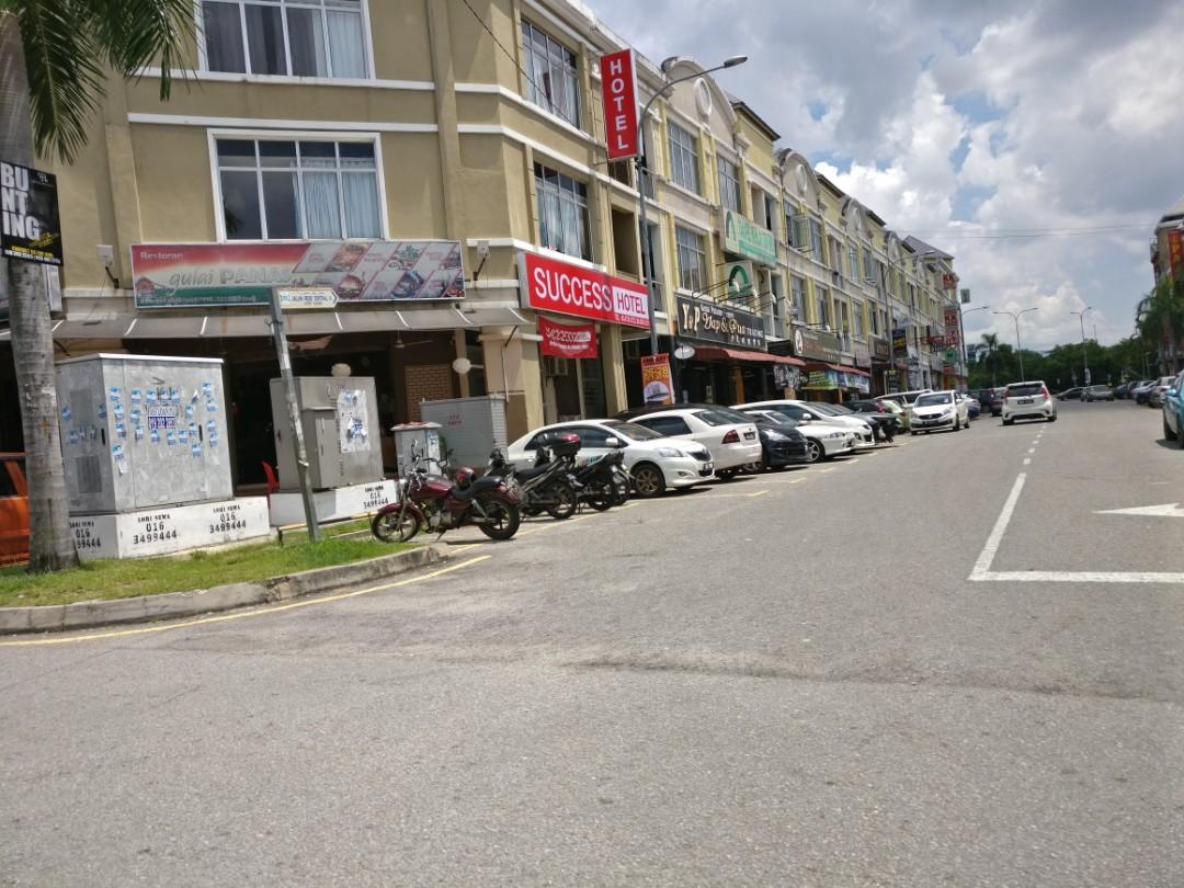 Bilik Sewa Sharing Berdua Muslimah Only Fully Furnished Jalan Reko Kajang Bangi Roomz Asia