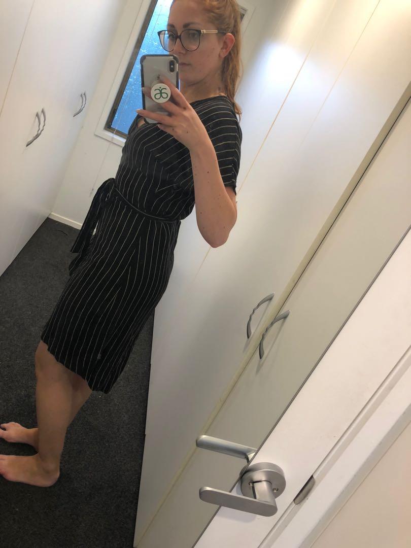 Glassons LINEN wrap dress Women s Fashion Clothes on Carousell