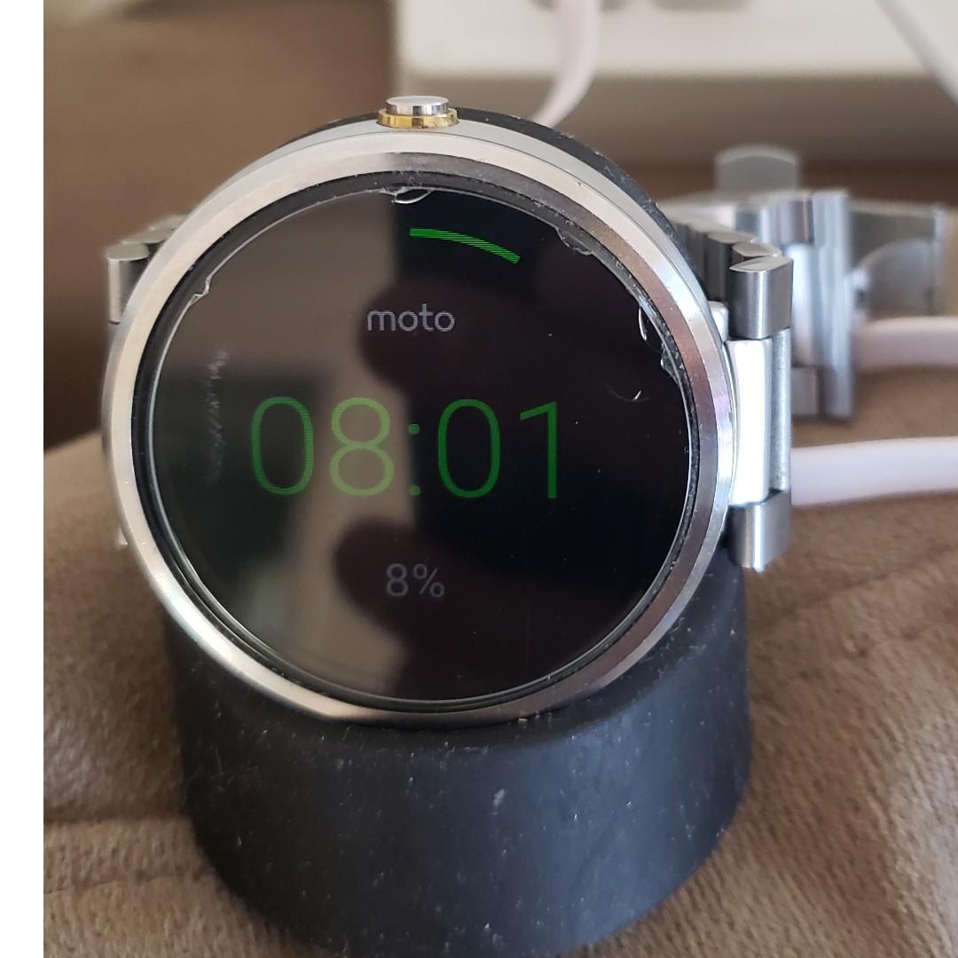 Moto 360 1st generation, 手提電話, 智能穿戴裝置及智能手錶 Carousell