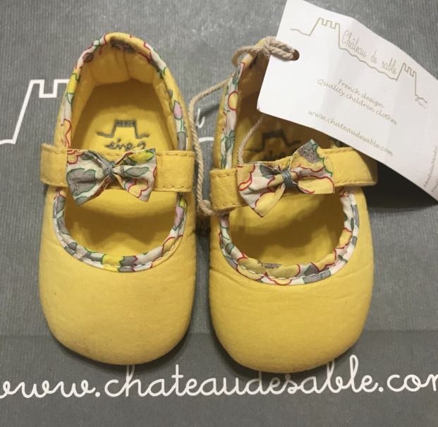New Chateau De Sable Baby Shoes - Size 