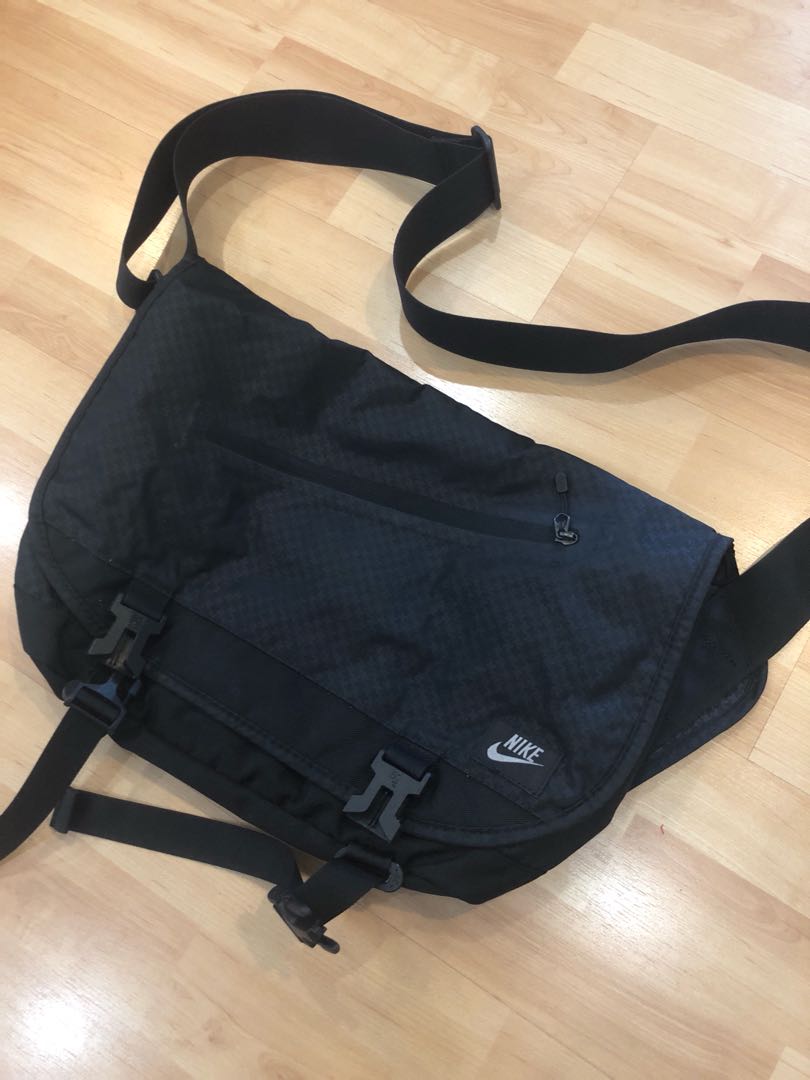 Nike sling bag online 2018
