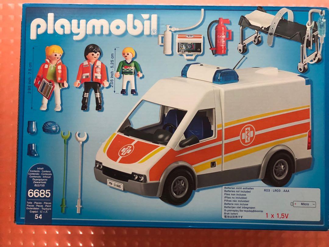 playmobil 6685 city life ambulance with lights and sound