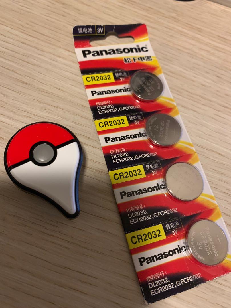 Pokemon Go Plus連四粒電池 遊戲機 遊戲機器材 Carousell
