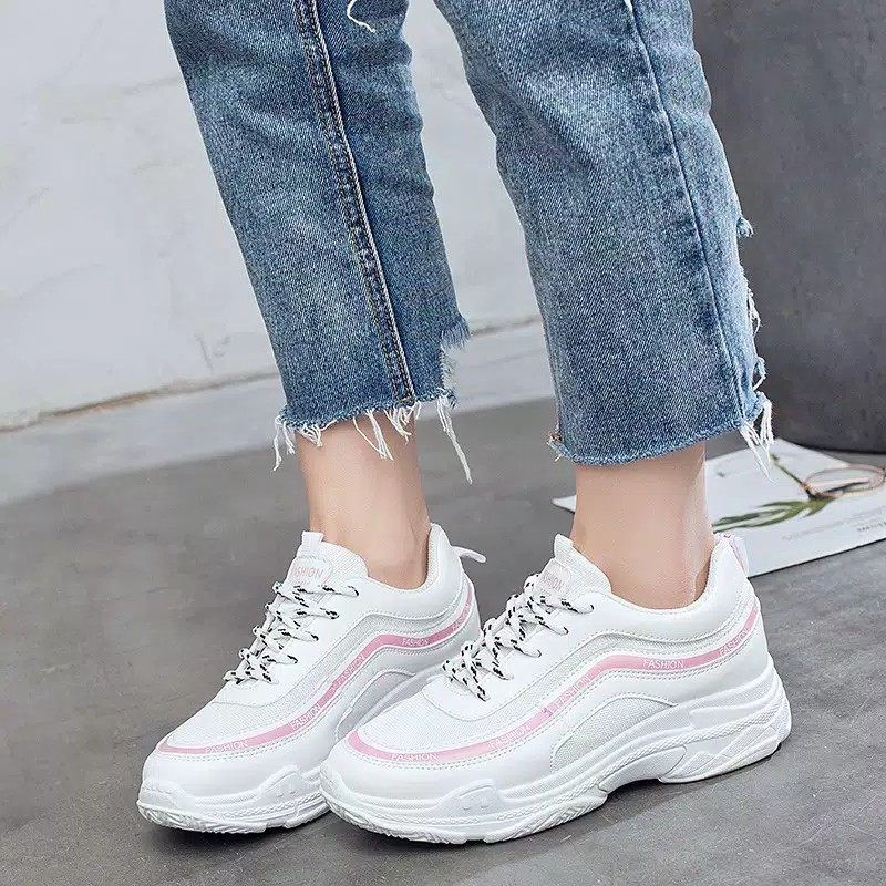 Sepatu Fashion Korea Import Fesyen Wanita Sepatu Di Carousell