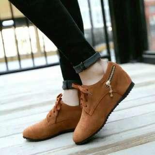 SEPATU CASUAL