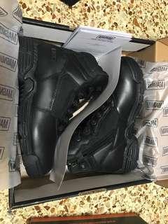 2x BNIB Magnum Boots for sale. Size US 10