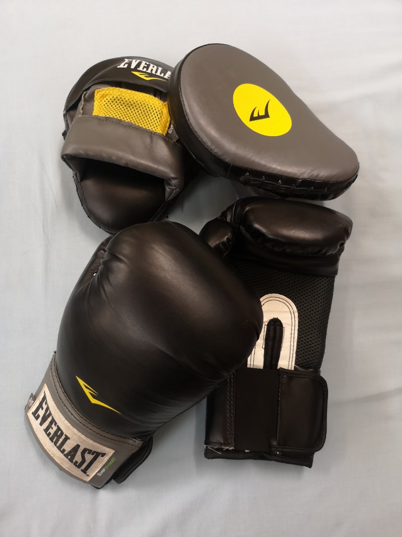 Pro boxing mitts clearance
