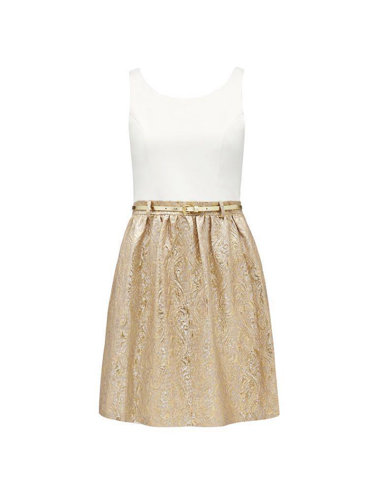 Forever New Chelsea Jacquared Skirt Dress White Cream Gold Retro Prom Wedding Gatsby Women S Fashion Clothes Dresses Skirts On Carousell If you have an office party to attend and you are looking for a party dress, you can try out the frankie lace maxi grey, as a colour, falls between black and white and hence stays in trend most of the time. chelsea jacquared skirt dress